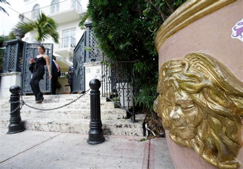 versace double suicide|Police: 'Double suicide' at Gianni Versace's former mansion .